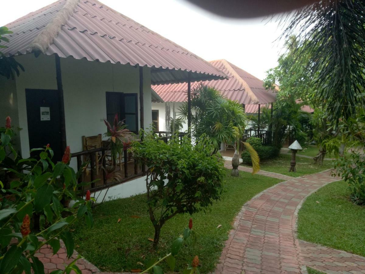 Bee Nat Garden Resort Bang Rak Beach  Eksteriør bilde
